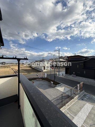 【バルコニー】 | 陽当り・風通り良く、洗濯物がカラッと乾きますよ♪