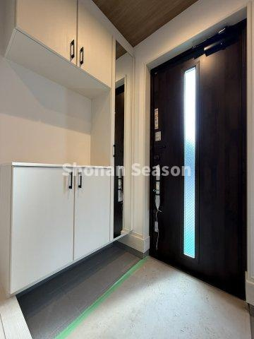 【玄関】 | いつでも気持ち良くお出迎えができるシューズBOX◎
履物が雑多にならずに済みそうですね♪