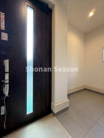 【玄関】 | 繰り返す地震につよく、万が一の際には専門機関が対応してくれる住宅性能評価住宅◎
購入後の暮らしも安心・安全ですね♪