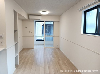 【居間・リビング】 | フォンテーヌⅢ　Ａ | ゆったり過ごせる居間です