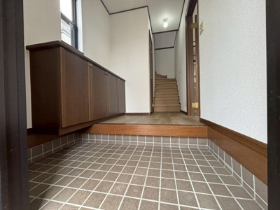 【玄関】 | ウッディ昭島