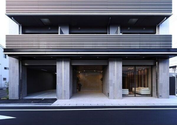 LA GRACE SENBAYASHIのエントランス