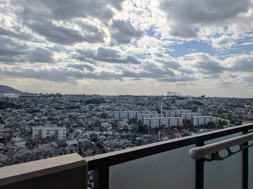 トーカンジェネラス香里丘ステラシティの展望|■物件内覧・資金計画相談・住宅ローン相談、リフォーム相談、お問合せ受付中■
※当日・翌日のご内覧、ご相談はお電話でのお問合せがスムーズです！