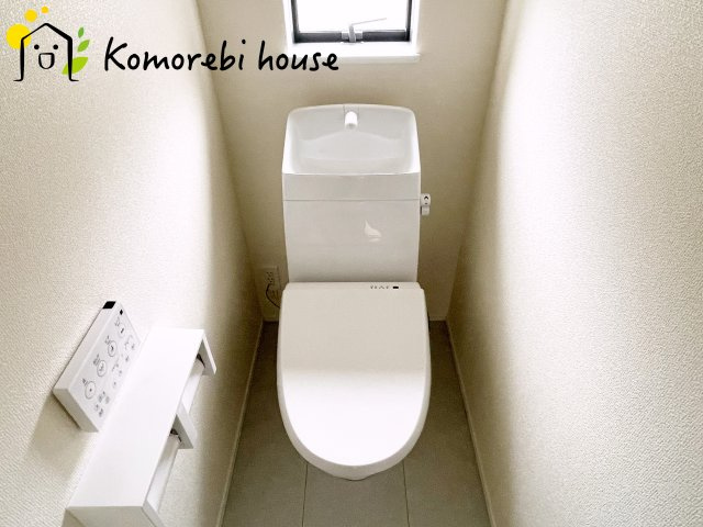 第7上尾西宮下　新築一戸建て　ハートフルタウン　Aのトイレ|トイレです