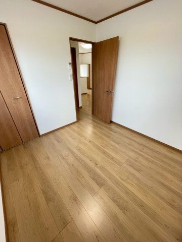 久留米市田主丸町石垣のアパートの洋室