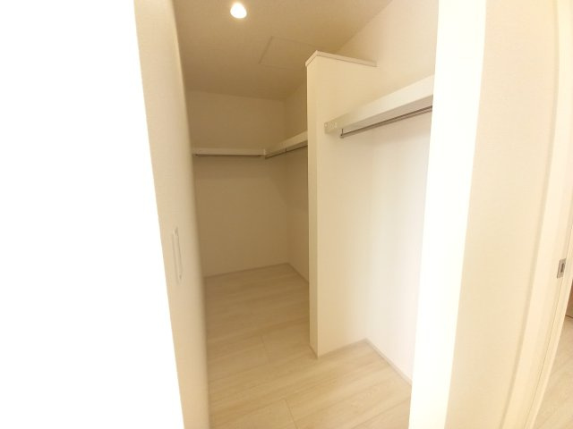 水戸市河和田町　4期の収納|広々ウォークインクローゼットがあり、お部屋をすっきりとお使いいただけます。（同施工物件）