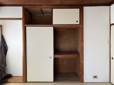 【収納】 | 小島ビル | 押入れ