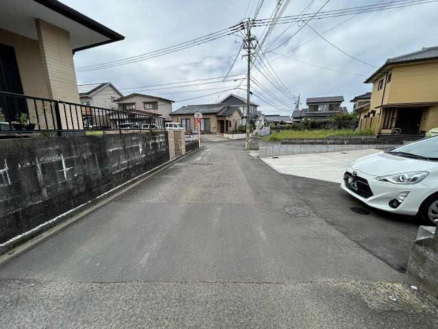 大字恒久の前面道路含む現地写真