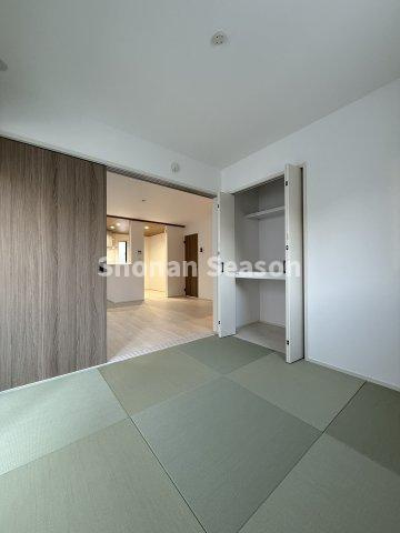 【和室】 | 育児・家事・客間に多目的に使えるなごみの和室◎
イ草の香りに癒されますね♪