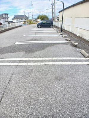 【駐車場】 | ラ・ミティエ