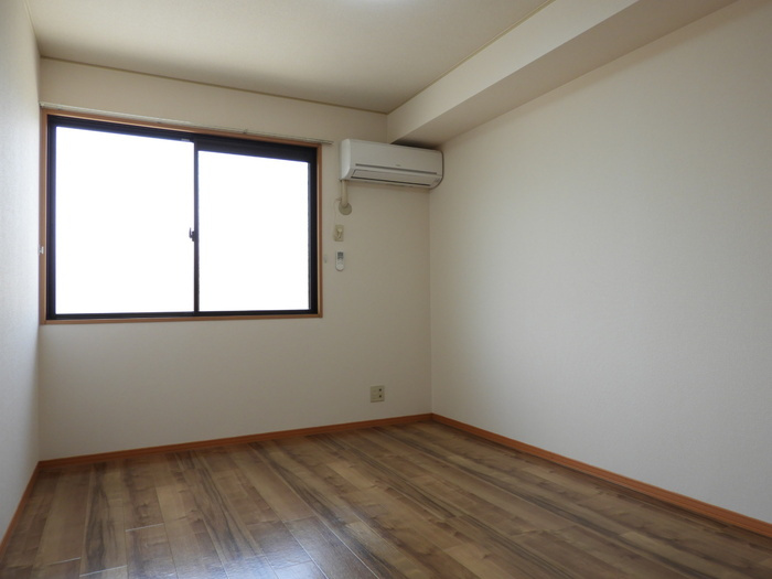 アリッサム２１　B棟の洋室