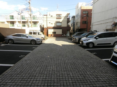 【駐車場】 | ジョウテンヒサリコ