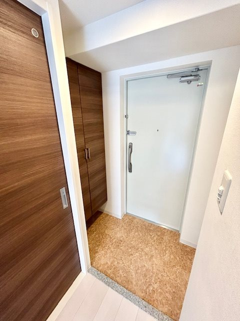 Luxe新大阪Ⅰの玄関