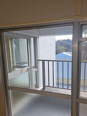 【バルコニー】 | 逗子緑ヶ丘ハイツ