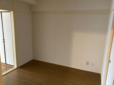 【居間・リビング】 | 逗子緑ヶ丘ハイツ