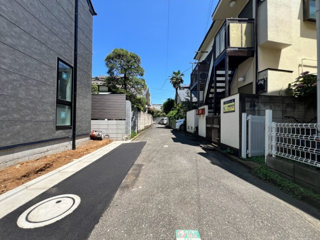 【前面道路含む現地写真】 | 豊島区長崎２丁目　新築戸建て | 住まいに品格とゆったりとした雰囲気をもたらす環境