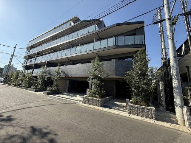 【外観】 | プレシス朝霞台グリーンパークス（朝霞店） | 2025年11月撮影
2023年4月築の築浅物件です◎