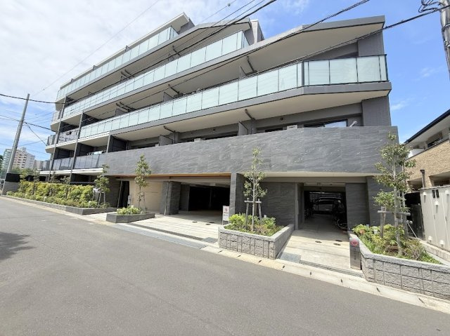 【外観】 | プレシス朝霞台グリーンパークス（朝霞店） | 2026年5月撮影
2023年4月築の築浅物件です◎