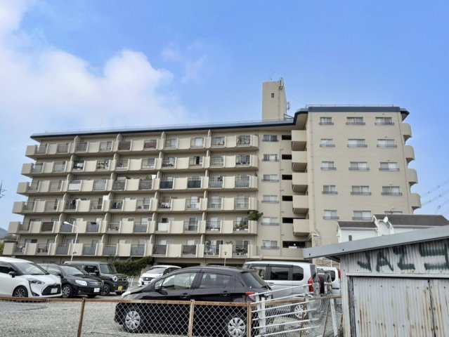 日興宝塚スカイマンションの外観