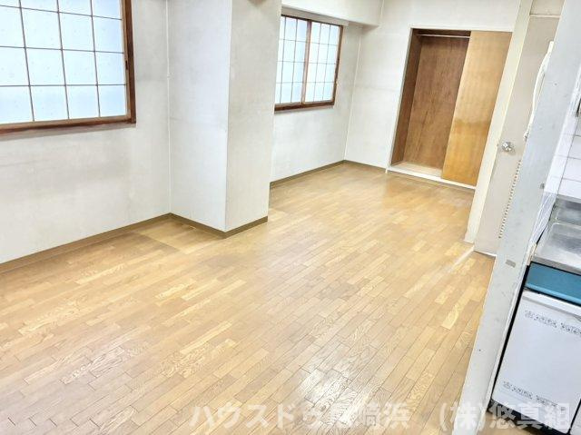 日興宝塚スカイマンションの居間・リビング