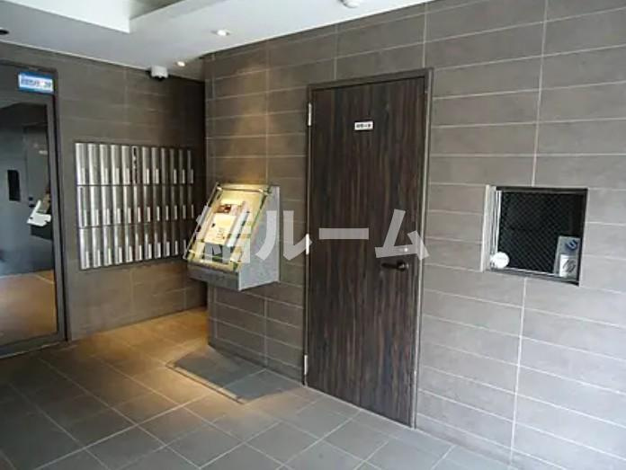 板橋区板橋３丁目の賃貸マンションのエントランス