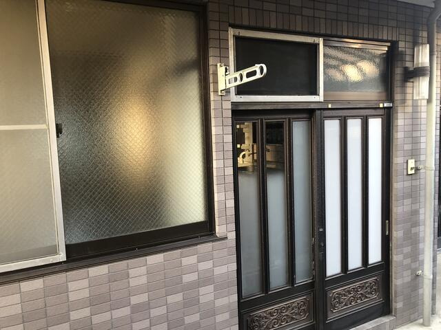 エンゼルハイツの玄関