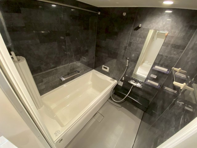 La　Maison高羽町の浴室