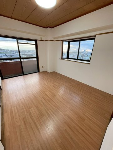 ハイブローデン龍ケ原の居間・リビング