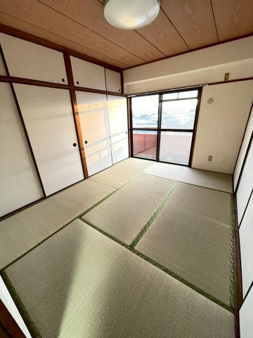 ハイブローデン龍ケ原の和室