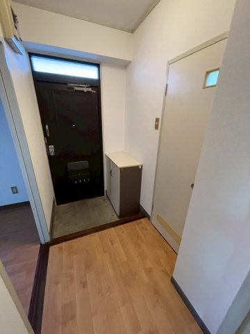 ハイブローデン龍ケ原の玄関