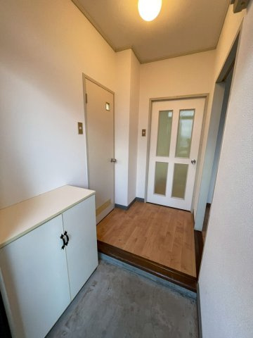 ハイブローデン龍ケ原の玄関