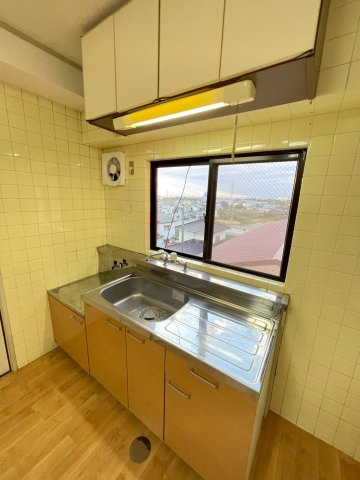 ハイブローデン龍ケ原のキッチン