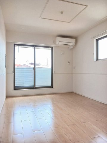 アルコバレーノの居間・リビング