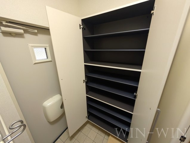 フィオーレ2016 Cの玄関