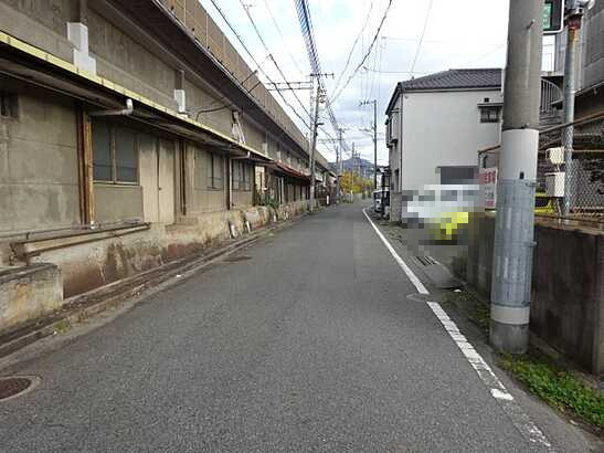 【前面道路含む現地写真】