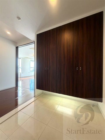 【玄関】 | アーバンライフ御堂筋本町タワー