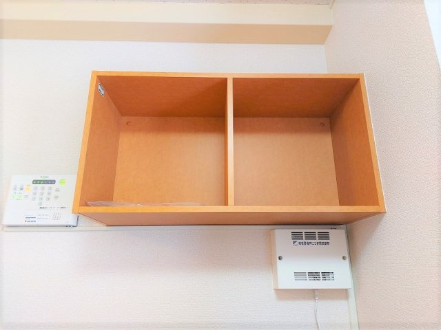 レオパレスホームランドの内装|本棚