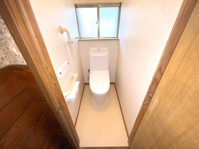 北条辻戸建のトイレ|コンパクトで使いやすいトイレです