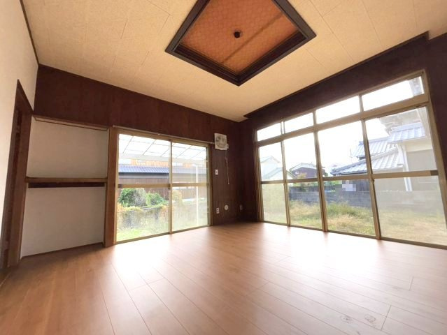 北条辻貸家　松山市北条辻の戸建賃貸の洋室|きれいな洋室です