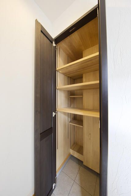 瑞江貸家の収納