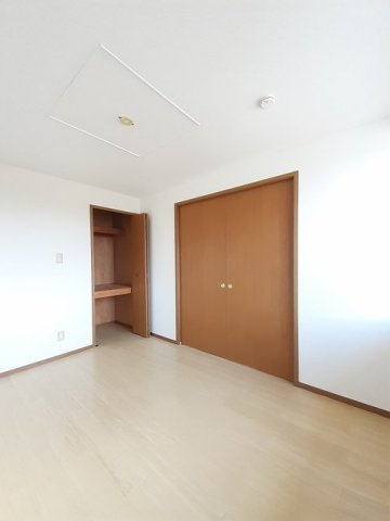 エクレール山本の内装