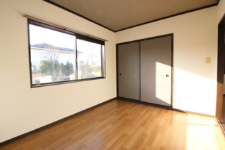 【洋室】 | 南側洋室