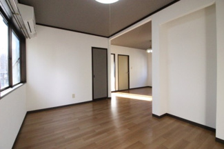 【居間・リビング】 | ゆったり過ごせる居間です