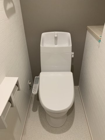 千葉市花見川区検見川町３丁目のアパートのトイレ