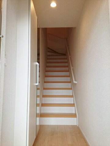 アムール　Ｅ棟の玄関