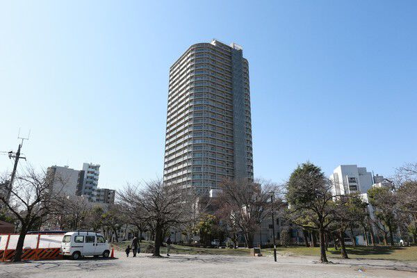 荒川区東日暮里５丁目の賃貸マンションの外観