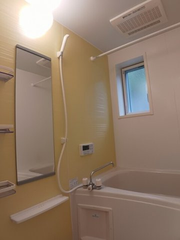 ガーデンヒルズＡの浴室