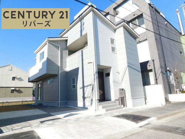 名古屋市港区小賀須３丁目の新築一戸建の前面道路含む現地写真|◇ラスト１棟◇　　新価格！！いつでも見学出来ます♪♪（お問合せ当日、平日、水曜、夜間でもＯＫ）　長期優良住宅！　制震ダンパー搭載！　敷地４２．４２坪！　駐車並列２台ＯＫ！　南面に庭付き♪