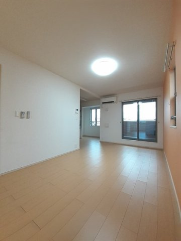 ダイアモンド・ムーンの居間・リビング