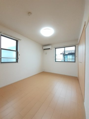 ダイアモンド・ムーンの内装